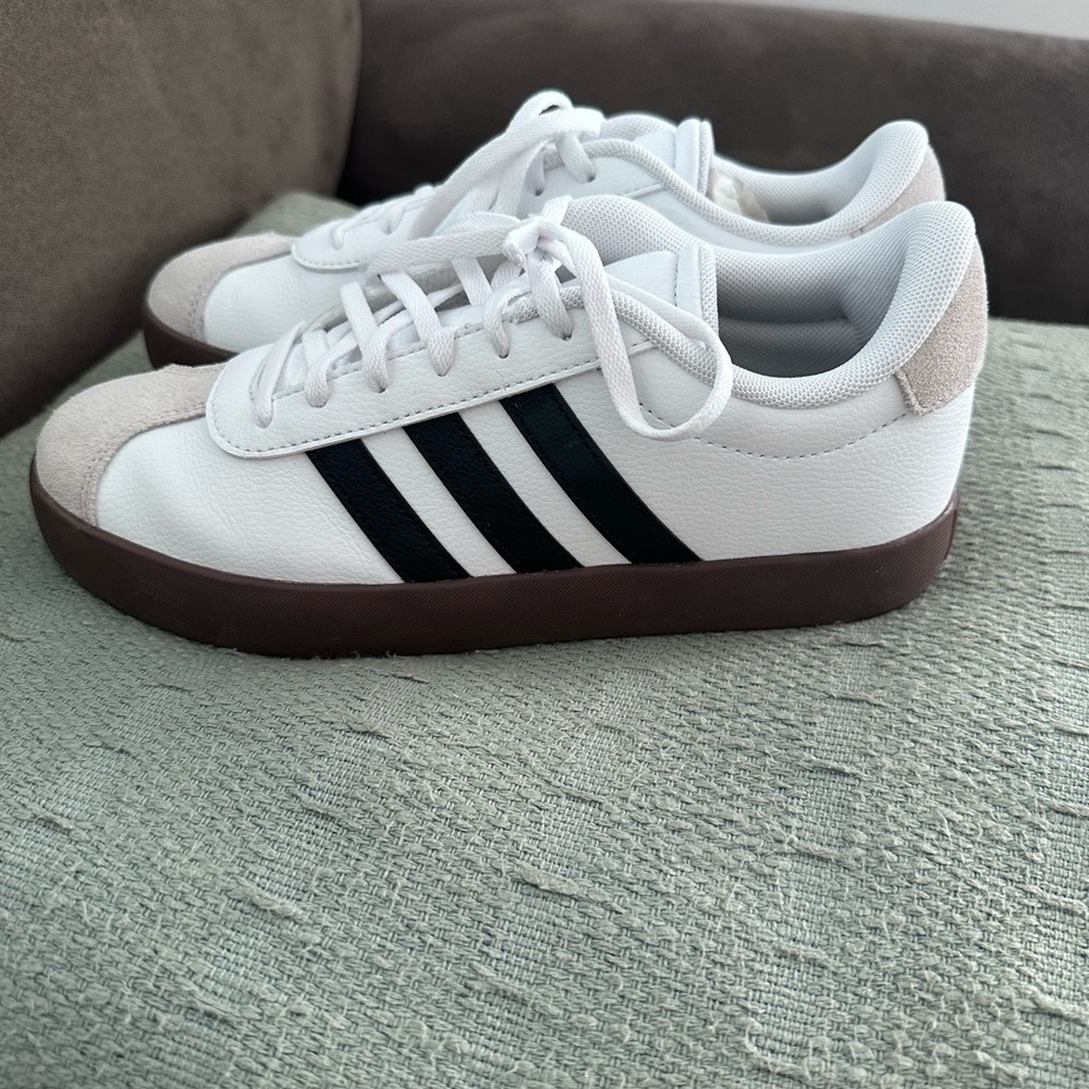 NIB Adidas VL Court 3.0 White and Black Casual Sneakers